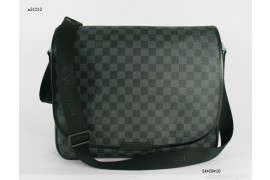 LV51213 Damier Graphite Messenger Bag