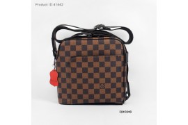 LV41442 Damier Messenger Bag