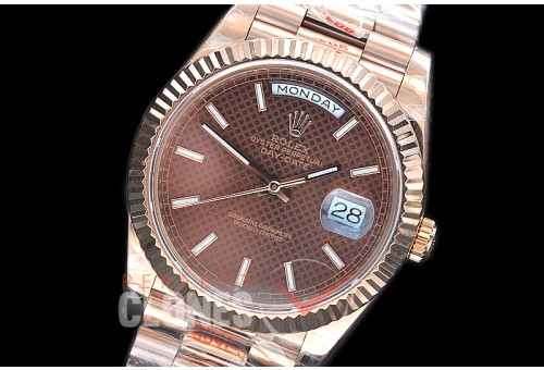 R40DDR00215 GMF Daydate 40mm 228235 904 Steel RG/RG Fluted Bez Browm Sticks Diagonal A-2836