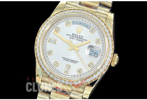 R36DDF-011D GMF 128348RBR 2019 DayDate YG/YG Fluted/President Silver Diamonds A-2836